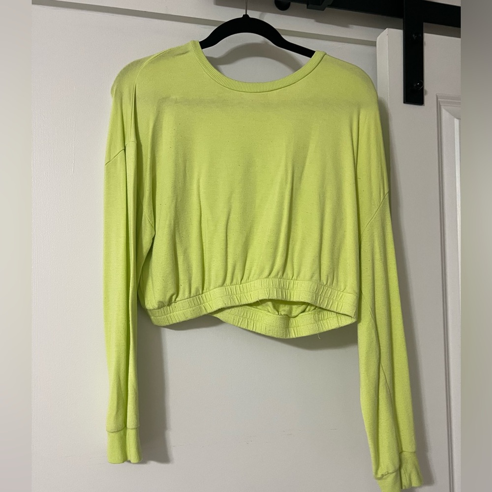 Thin sweatshirt/lounge shirt